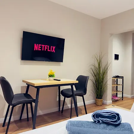Trian Appartement Golem (Tirana)